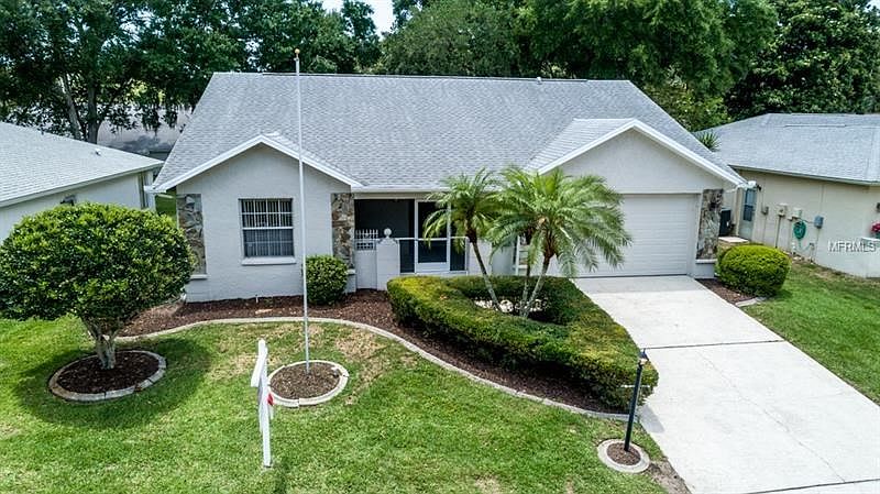 1st image of 3576 Oak Lake Dr