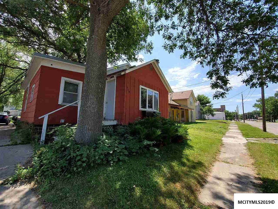 1st image of 519 4th St NE