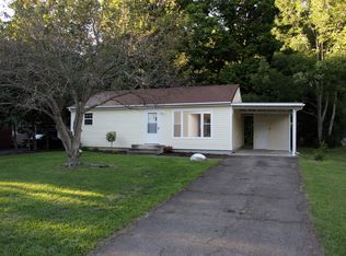 136 Lincoln Dr, Vestal, NY 13850