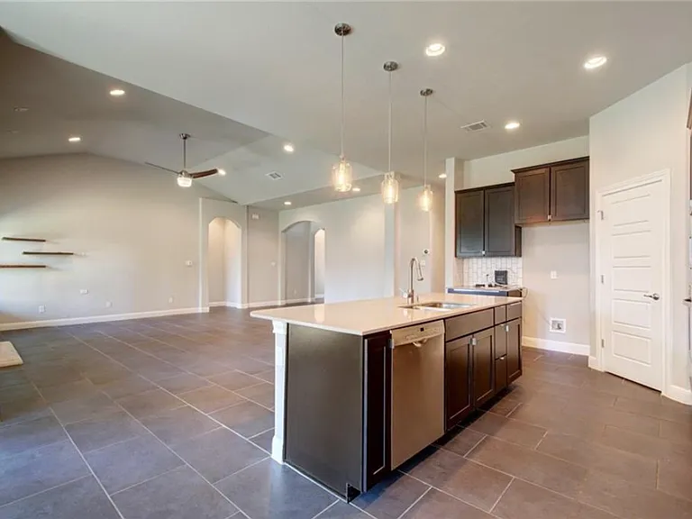 810 Wilson Ranch Pl — Photo 24