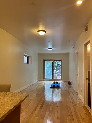 Rented by Voro, LLC | media 4