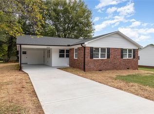 1006 Radio Rd, Statesville, NC 28677