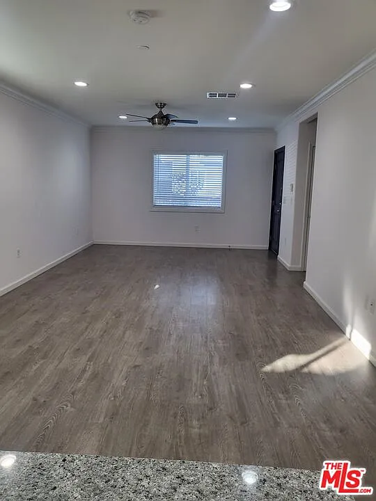 3 bed, 2.5 bath, $3,495 — Photo 3