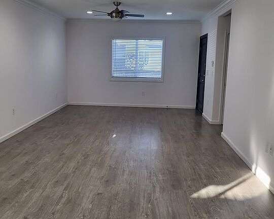 3rd image of 2758 W 12th St
