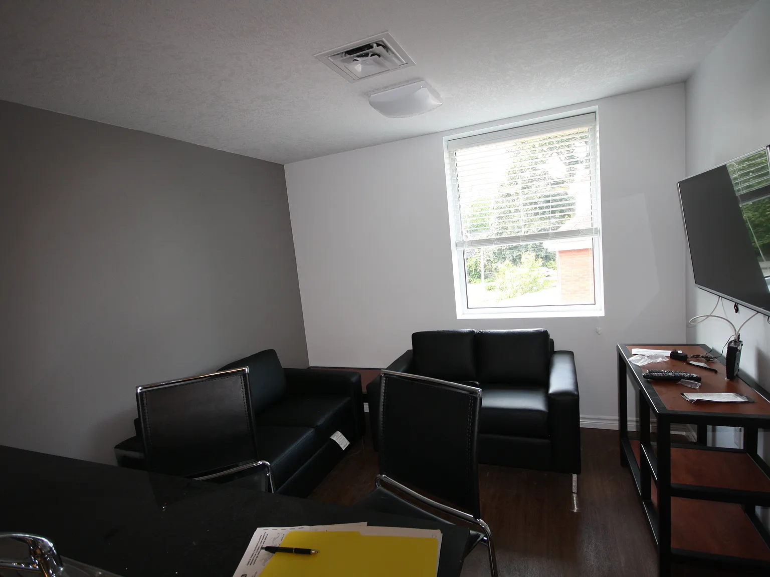 1100 Main Street West Hamilton — Photo 3