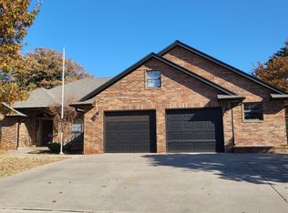 1204 Locust Dr, Blanchard, OK 73010