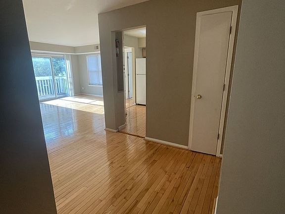 3rd image of 2243 S Huron Pkwy APT 3