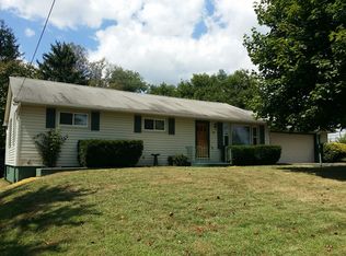 921 Avon Dr, Cambridge, OH 43725