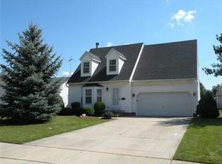 3493 Abbotts Mill Dr, Willoughby, OH 44094