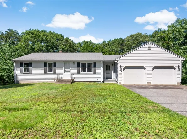 39 Grant St, Attleboro, MA 02703