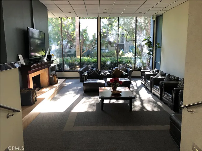 552 N Bellflower Blvd #220 — Photo 38