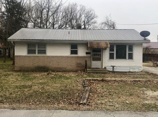 328 Country Club Dr, Marshfield, MO 65706