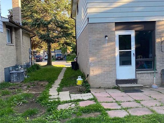 4th image of 97 Bernick Dr