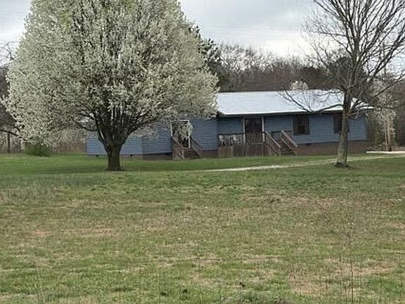 3rd image of 340 Old Spring Creek Rd