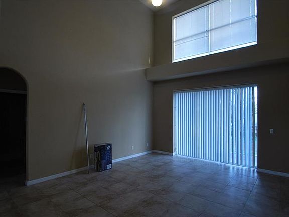 5th image of 13904 Vista Del Lago Blvd