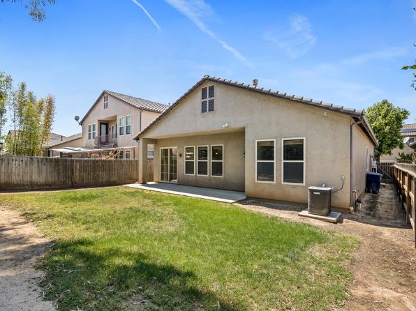 5534 N La Ventana Ave, Fresno, CA 93723