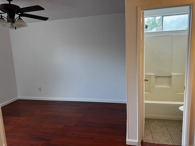 6012 Country View Ln — Photo 11