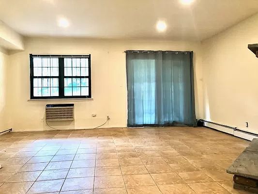 3rd image of 120-10 Ketch Ct #34