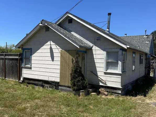 132 Painter St, Rio Dell, CA 95562