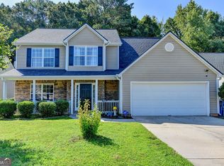 290 Lake Valley Dr SW, Loganville, GA 30052