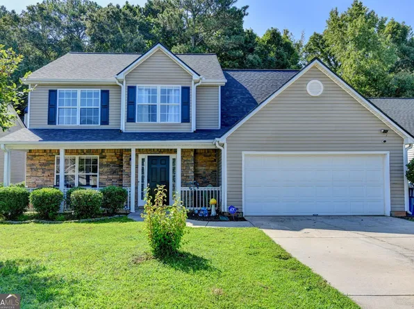 290 Lake Valley Dr SW, Loganville, GA 30052