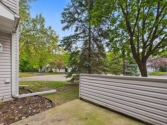 5th image of 3617 Saint Francis Way APT B