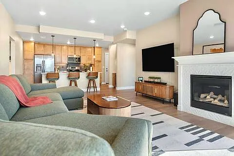 285 High Point Dr #203 — Photo 9