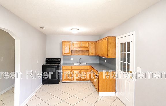 5th image of 8910 Adams Ave