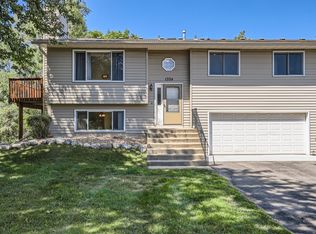 1334 Windcrest Ave, Eagan, MN 55123