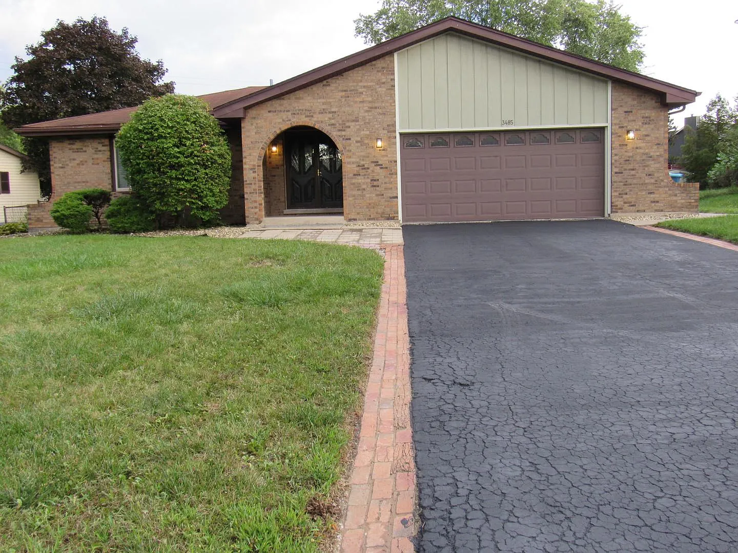 3485 Edward Dr photo 1