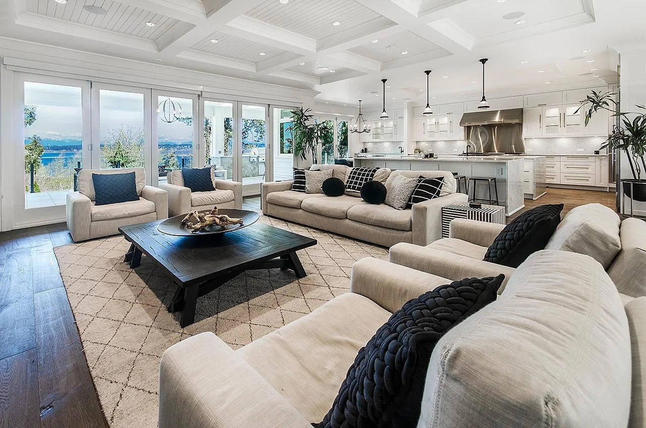 5 bed, 14000 sqft, $20,000 — Photo 3