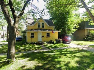 529 Ronalds St, Iowa City, IA 52245