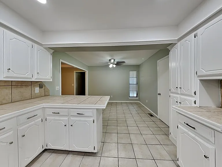 1817 Tim Dr — Photo 5