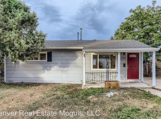 936 Paris St, Aurora, CO 80010