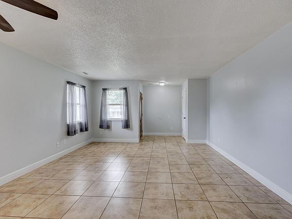 5th image of 215-217 S Galena Avenue