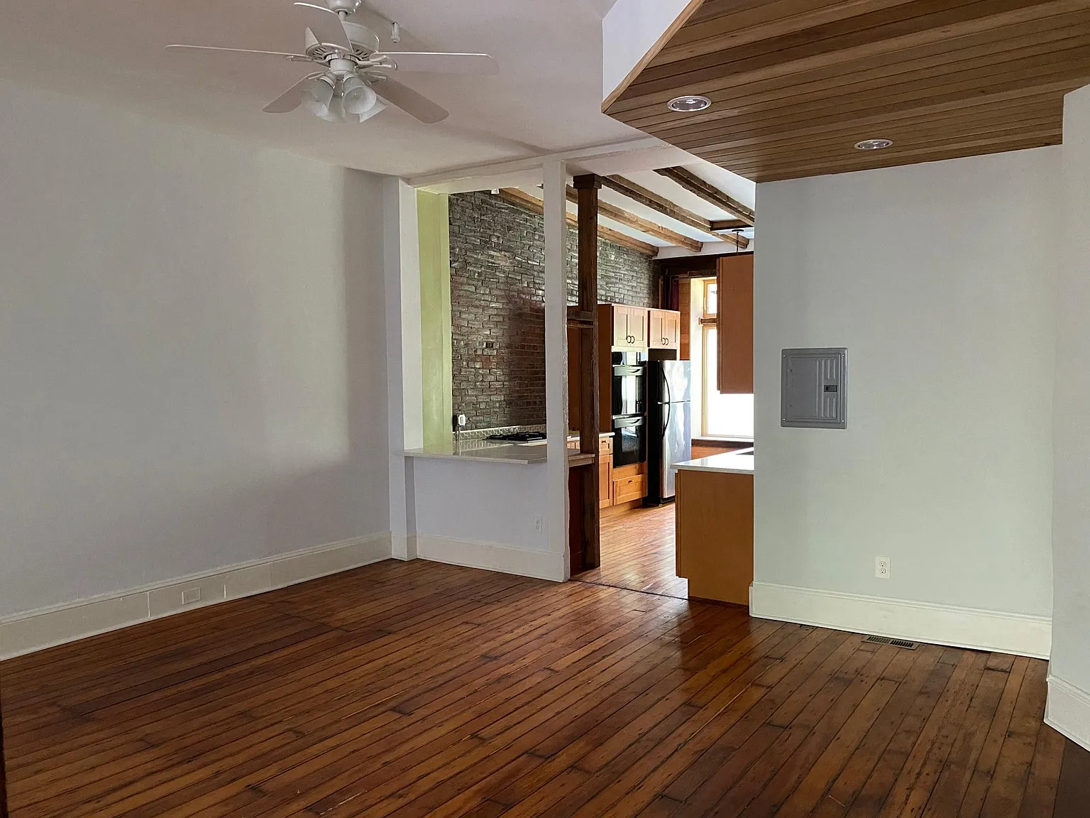 616 S 9th St — Photo 2