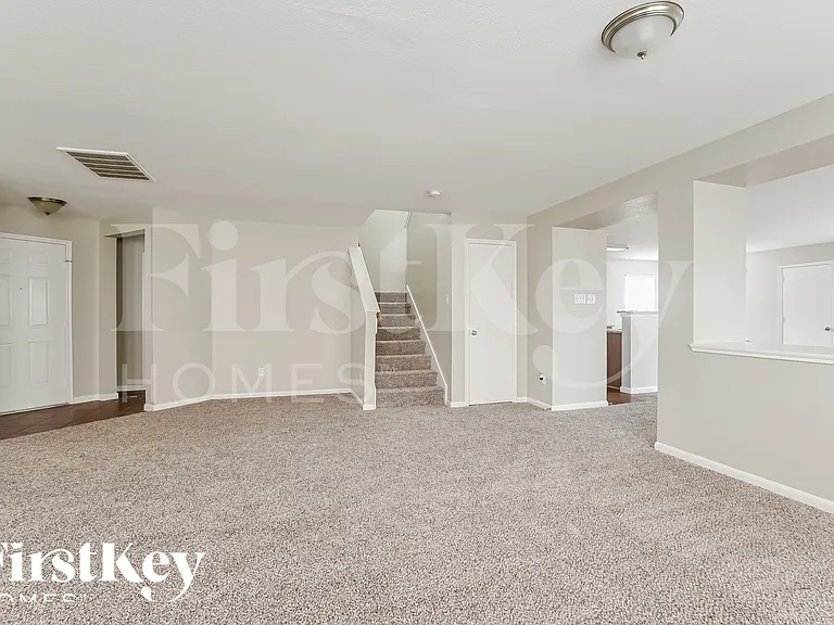 339 Remington Harbor Ct — Photo 5