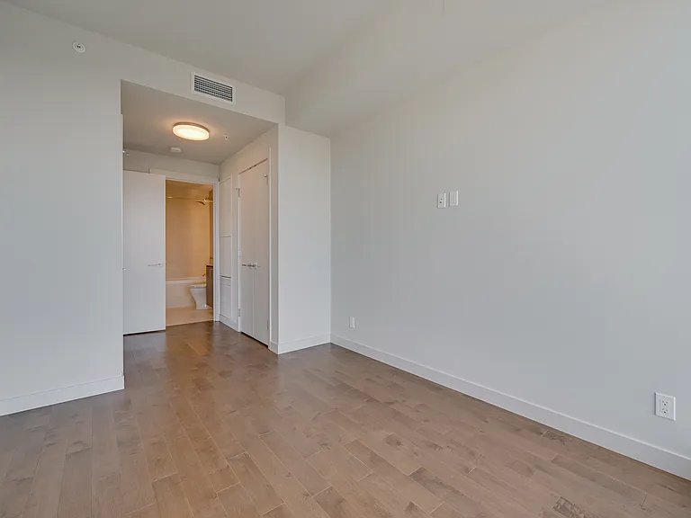 10360 102nd St NW — Photo 116