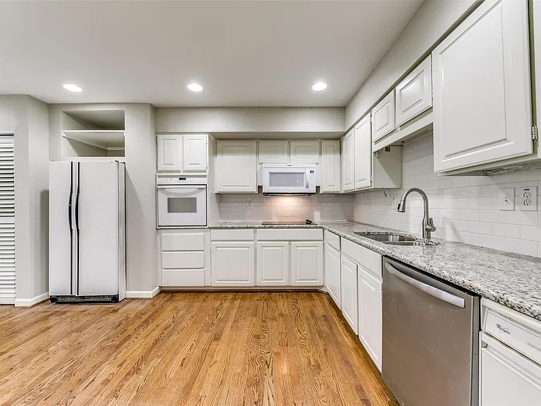 6545 Winton St — Photo 12