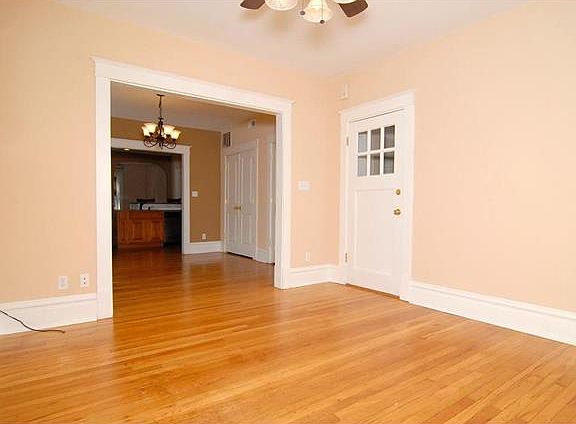 4th image of 4002 Castleman Ave Unit 4002