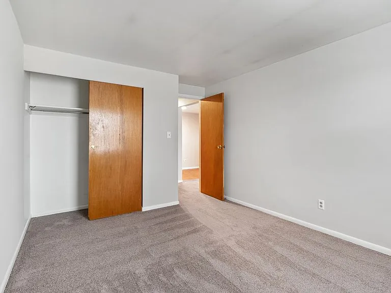 4991 Arbor Village Dr — Photo 30