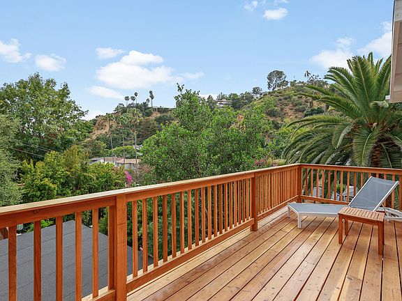4th image of 2574 Canyon Dr