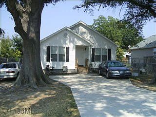 1st image of 3005 E Bessemer Ave