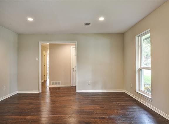 4th image of 1503 Montclair Dr