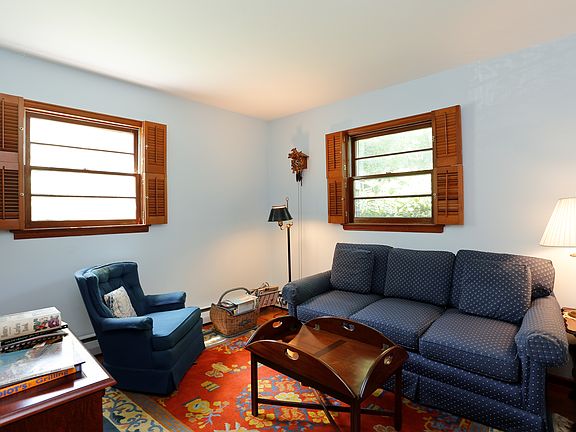 3rd image of 235 Buttonwood Ave