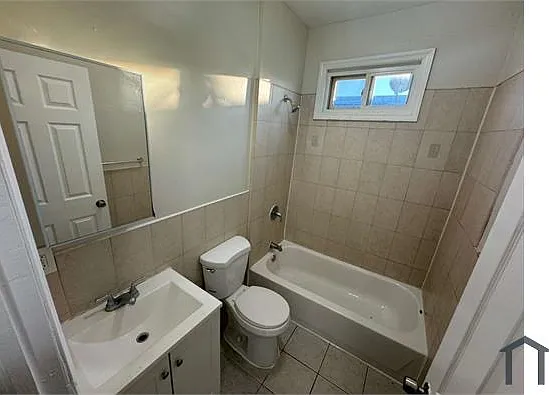 133 Pennsylvania Ave #3 — Photo 3