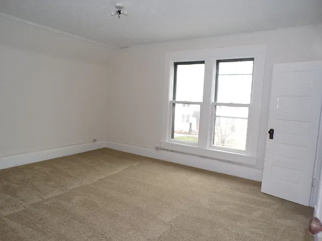 73 E Blake Ave — Photo 11
