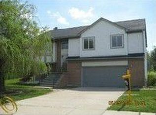 44833 Lindsey Dr #23, Van Buren Township, MI 48111