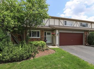 1214 Garfield Ave, Libertyville, IL 60048