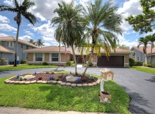 11848 NW 2nd St, Coral Springs, FL 33071